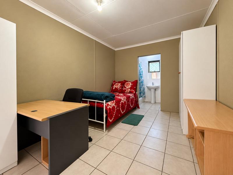 5 Bedroom Property for Sale in Brandwag Free State